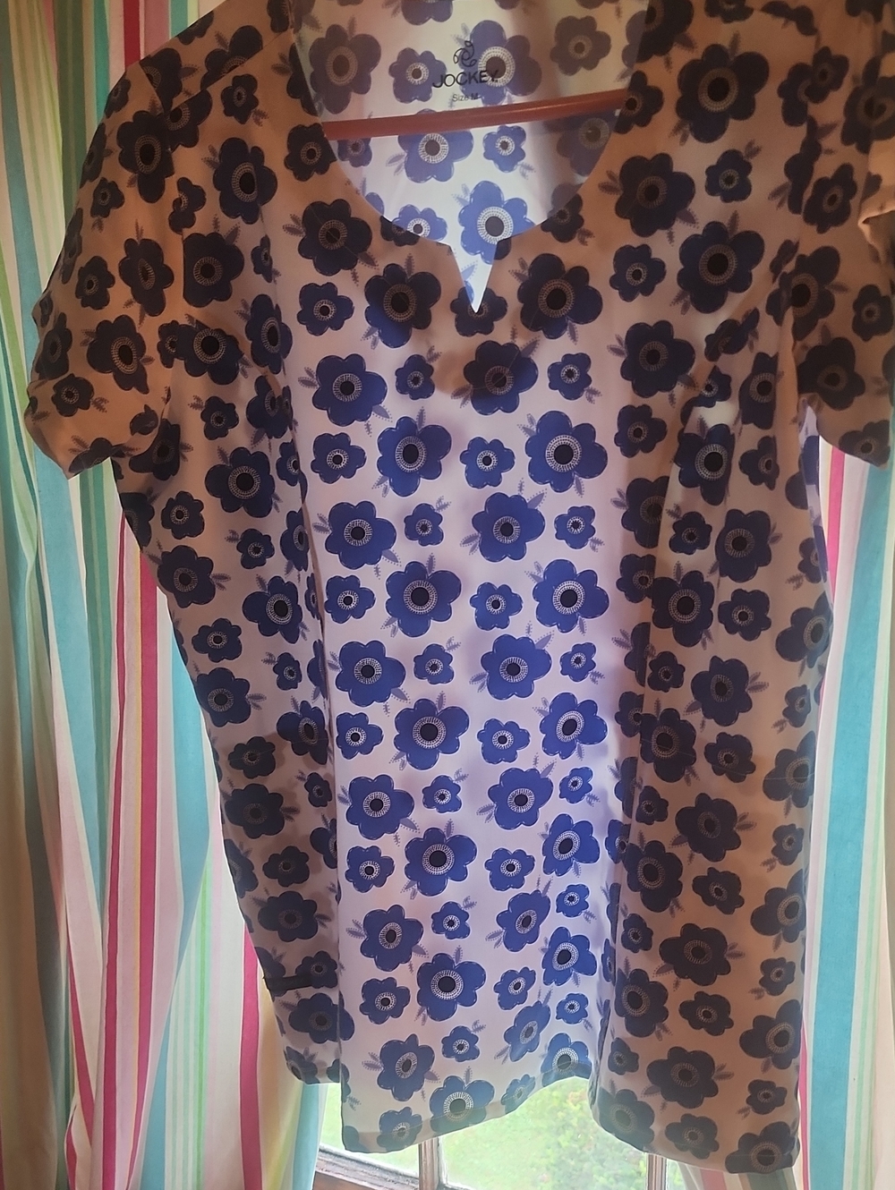 Womens Jockey Scrub Top White Short Sleeve with Blue Floral Print